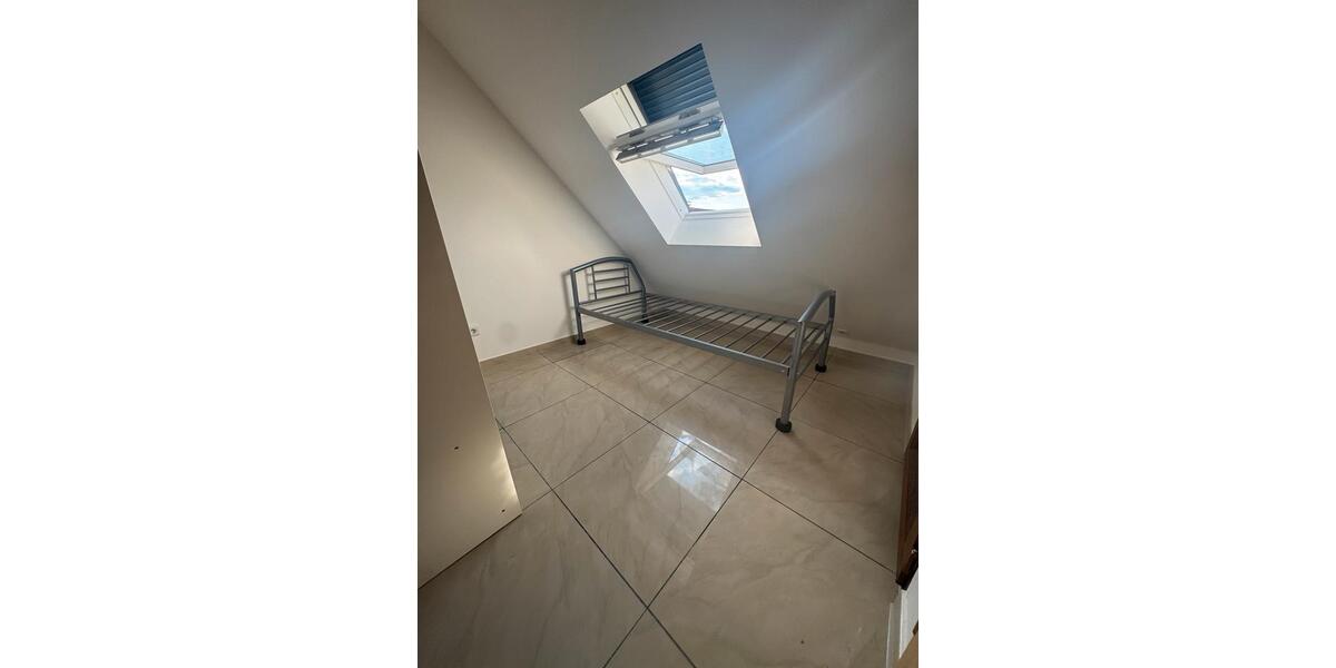 Dachgeschoßwohnung Raunheim - 2 Zimmer, 58 m&sup2;, 1.100&euro; | Angebot:26661967