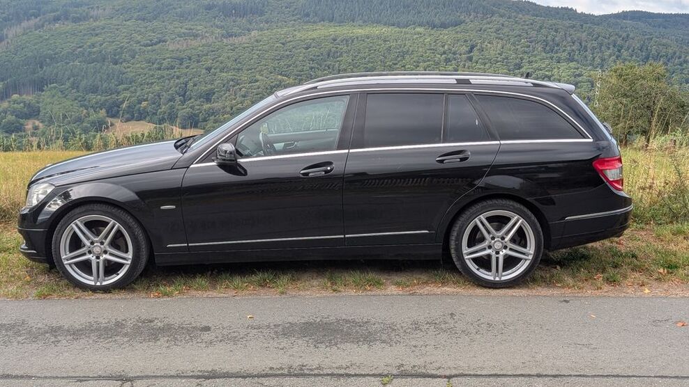 Mercedes-Benz C 180 220.400 km 5.500 € Rüdesheim 65385