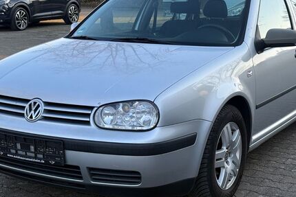 VW Golf 168.000 km 3.333 &euro; Rüsselsheim 65428