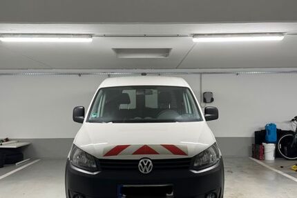 VW Caddy 174.000 km 8.900 &euro; Wiesbaden 65189