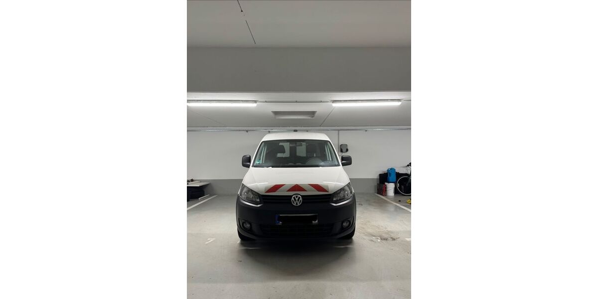 VW Caddy 174.000 km 8.900 &euro; Wiesbaden 65189