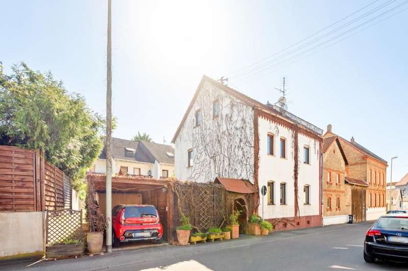 Einfamilienhaus Wiesbaden Mainz-Amöneburg - 7 Zimmer, 150 m&sup2;, 435.000&euro; | Angebot:26247324