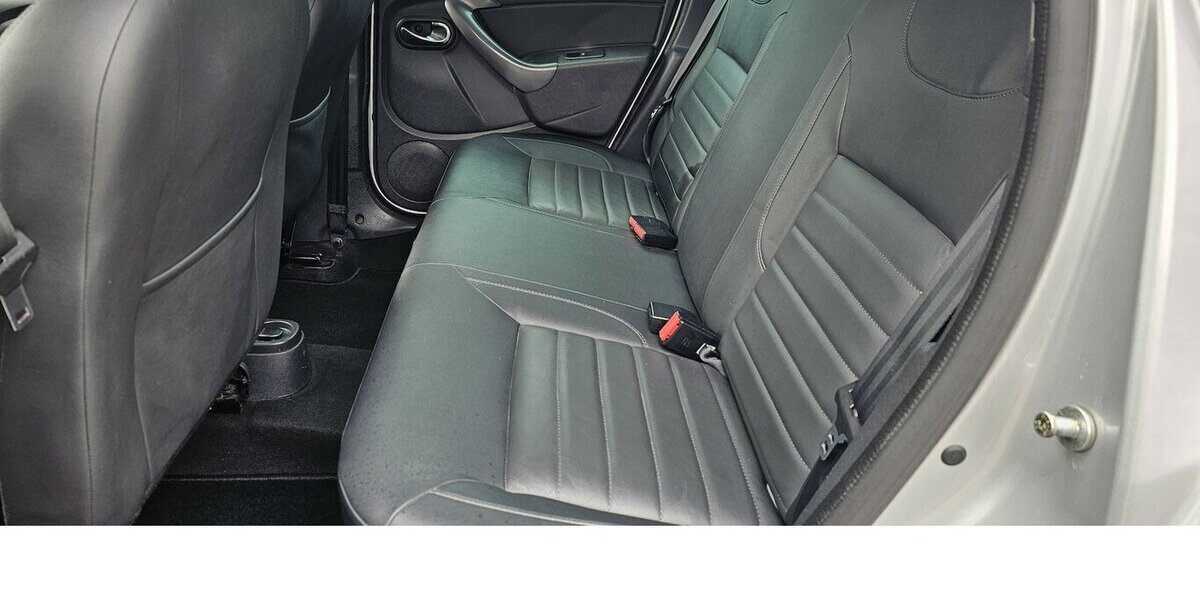 Dacia Duster Prestige Diesel Klima+AHK+ Insp+TÜV + NEU 212.900 km 6.495 &euro; Schwalbach/Taunus 65824