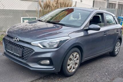 Hyundai i20 108.000 km 7.999 &euro; Kelkheim ( Taunus ) 65779