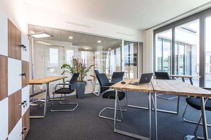 Büro in Wiesbaden 1.496 € 33 m²