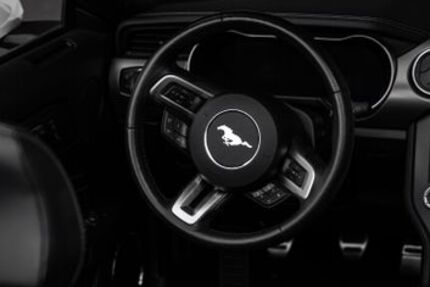 Ford Mustang 30.500 km 45.900 &euro; Mörfelden Walldorf 64546