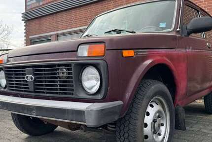 Lada Niva 123.000 km 1.990 &euro; Rüsselsheim 65428