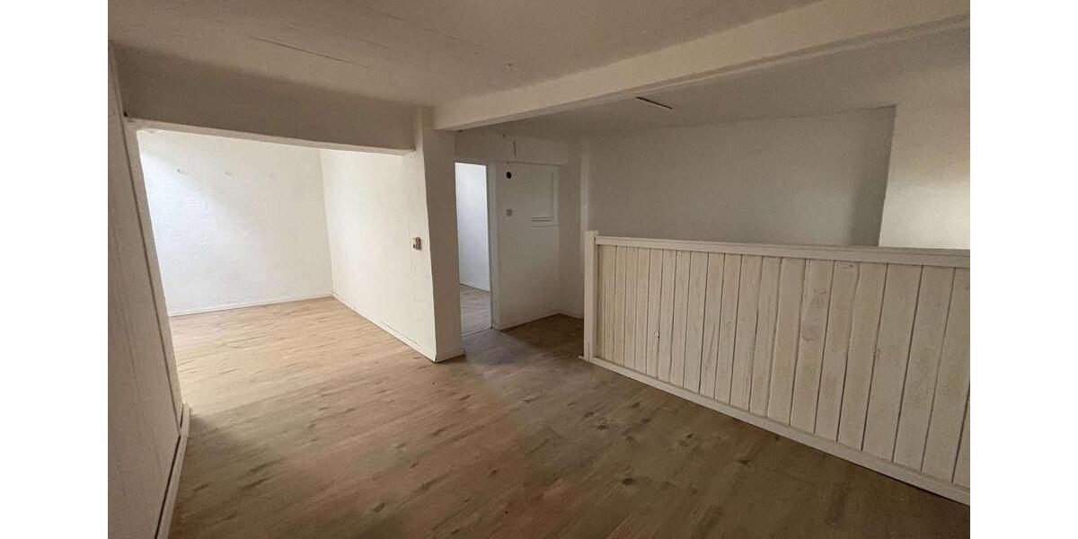 Sofort verfügbare Lagerfläche 113 m² – zentral in Mainz-Kastel zimmer