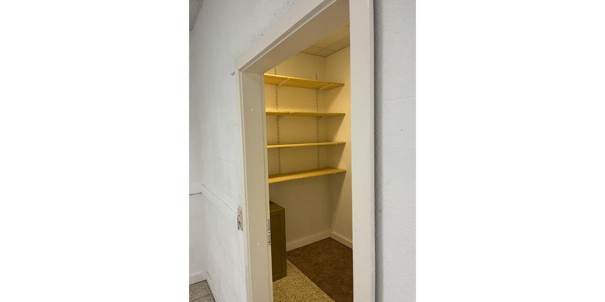 Wohn-und Geschäftshaus zu vermieten in 65232 Taunusstein zimmer