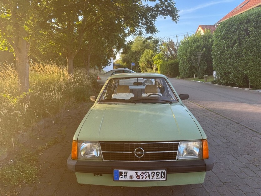 Opel Kadett D 68.016 km 2.999 € Sörgenloch 55270
