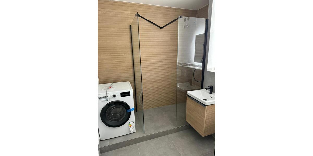Erdgeschoßwohnung Wiesbaden Biebrich - 1.5 Zimmer, 45 m&sup2;, 1.100&euro; | Angebot:24776460
