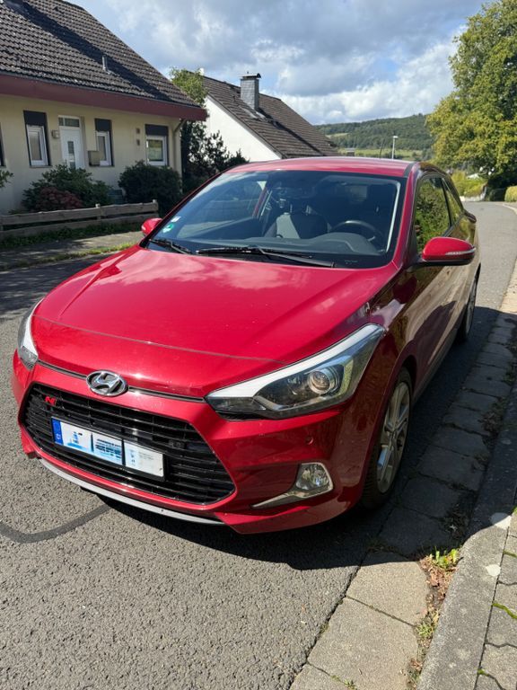 i20