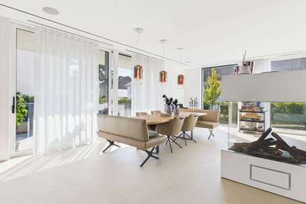 Haus zum Kaufen in Wiesbaden 2.150.000 € 251 m² 6 zimmer