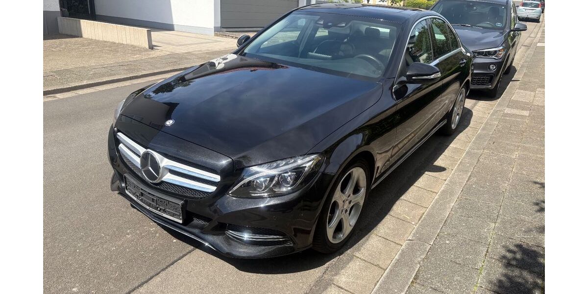 Mercedes-Benz C 250 81.000 km 21.900 € Schwalbach 65824