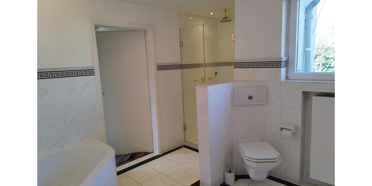 Einfamilienhaus Hochheim am Main - 7 Zimmer, 260 m&sup2;, 832.000&euro; | Angebot:25293830