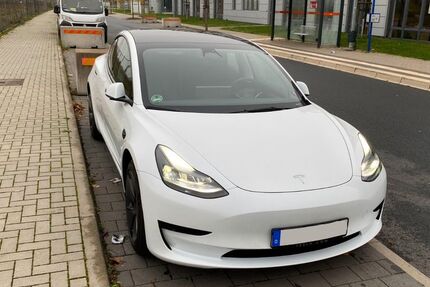 Tesla Model 3 70.000 km 25.900 &euro; Flörsheim 65439