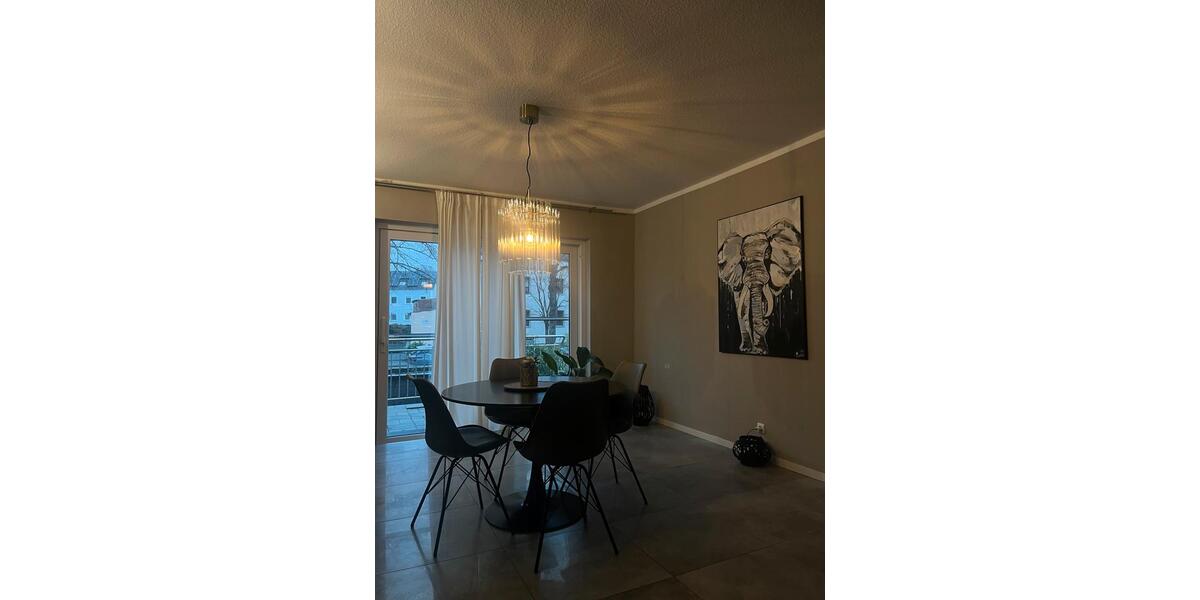 Erdgeschoßwohnung Bad Camberg - 3 Zimmer, 120 m&sup2;, 1.250&euro; | Angebot:25515616