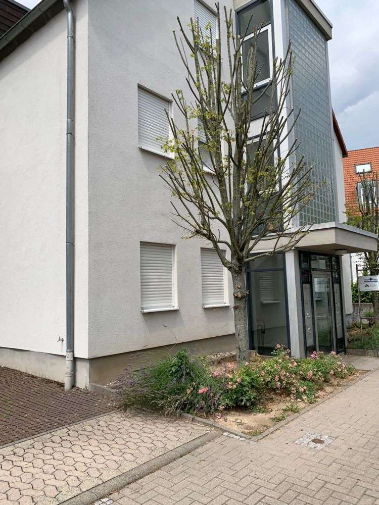 Büro in Hofheim 800 € 71.08 m² zimmer
