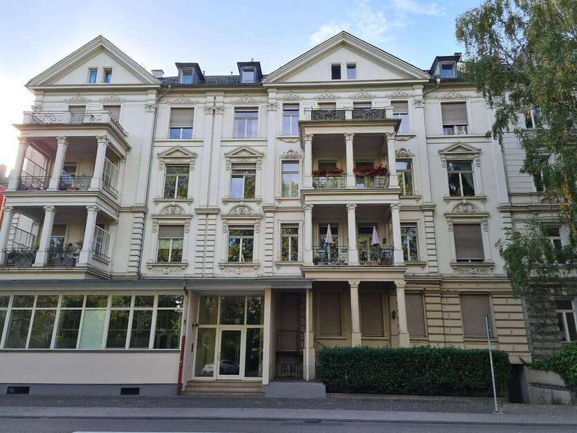 Wohnung zum Mieten in Wiesbaden 3.278 € 172 m²