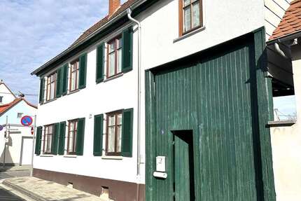 Haus zum Kaufen in Hofheim am Taunus 639.000 € 129 m² 7 zimmer