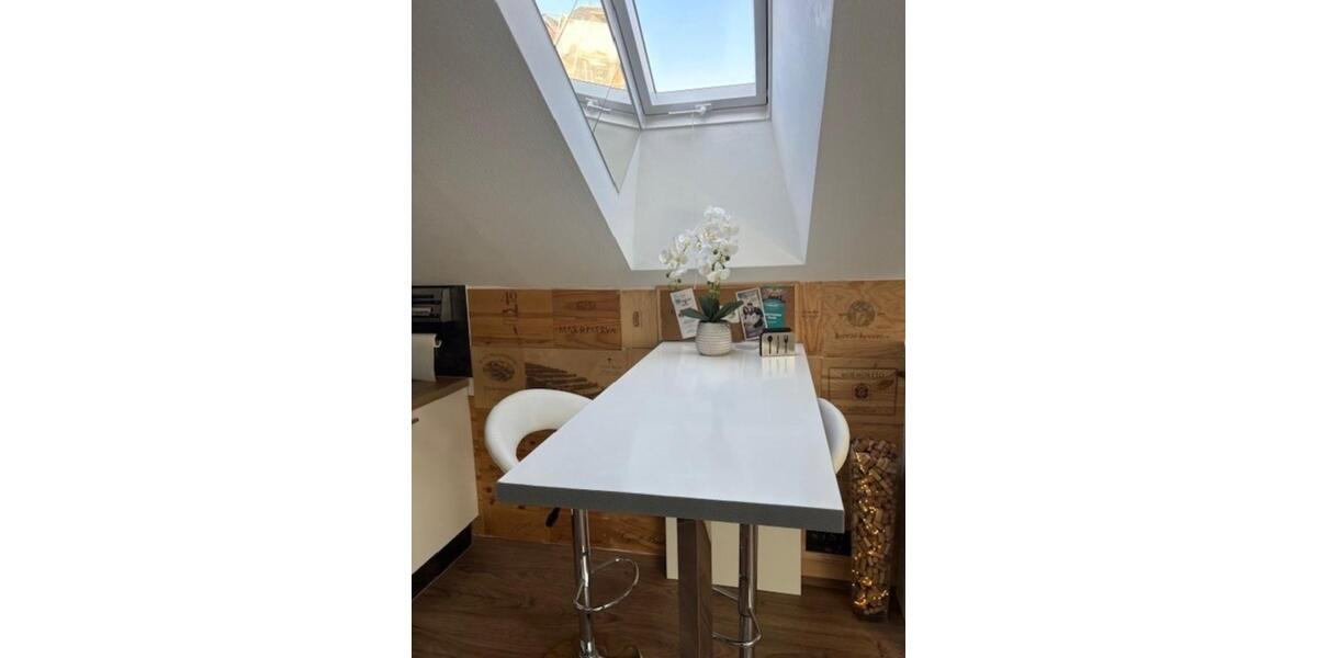 Dachgeschoßwohnung Wiesbaden Südost - 1.5 Zimmer, 35 m&sup2;, 990&euro; | Angebot:25811035