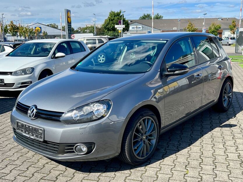 VW Golf 187.300 km 7.900 € Kelsterbach 65451