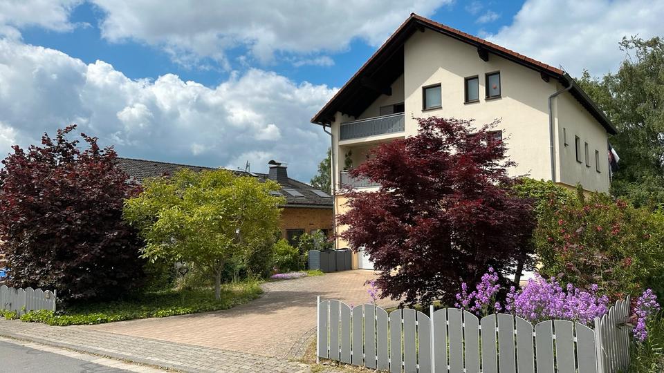 Einfamilienhaus Waldems - 5 Zimmer, 240 m&sup2;, 595.000&euro; | Angebot:25403760