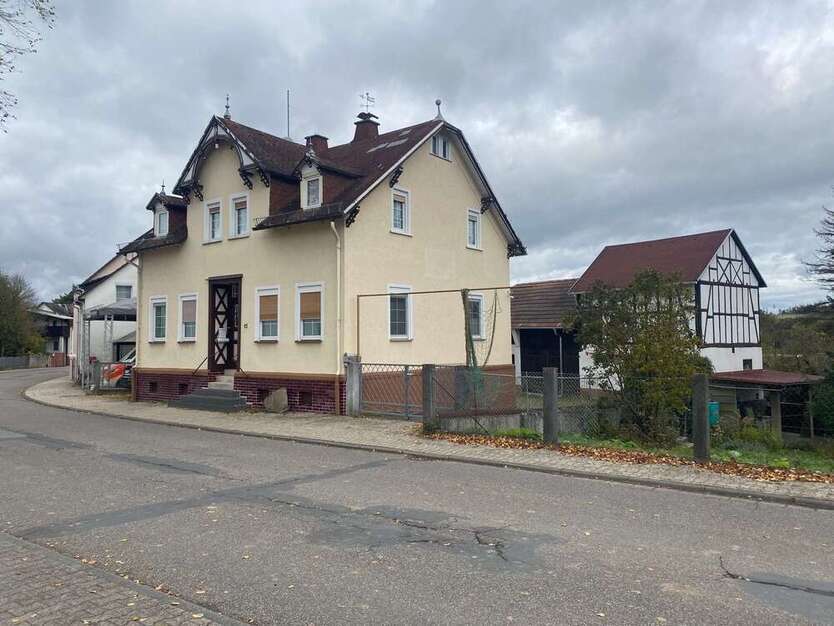 Haus zum Kaufen in Hohenstein Breithardt 349.900 € 140 m²