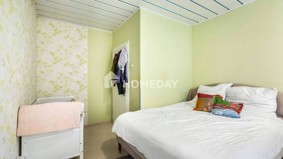 Großzügige 5-Zimmer-Etagenwohnung mit Balkon und Garage in gefragter Lage von Eppstein-Niederjosbach 5 zimmer