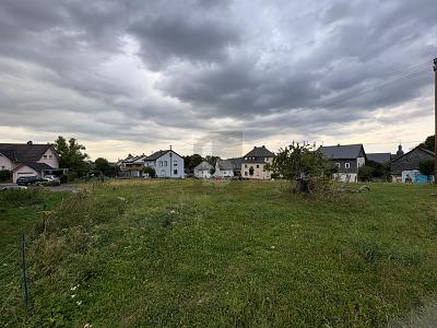 PLATZ FÜR VISIONEN, ERSCHLOSSEN UND BEREIT!