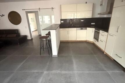 Wohnung Wiesbaden Biebrich - 2 Zimmer, 73 m&sup2;, 310.000&euro; | Angebot:26865724