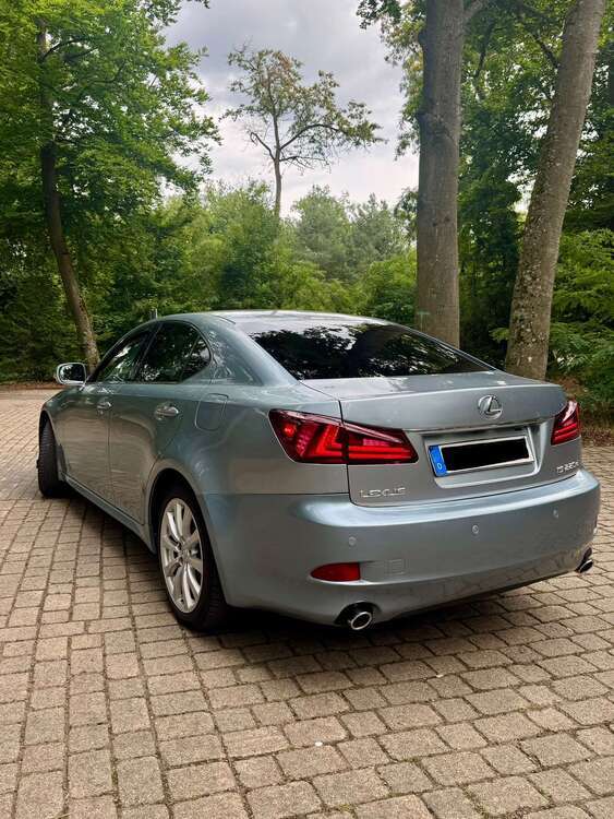 IS 220d
