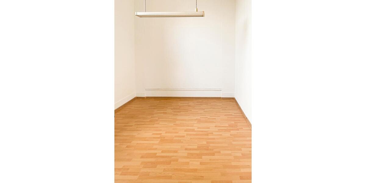 Neu renoviert! Kioskfläche direkt vom Eigentümer im Bahnhof Oestrich Winkel zu vermieten! zimmer