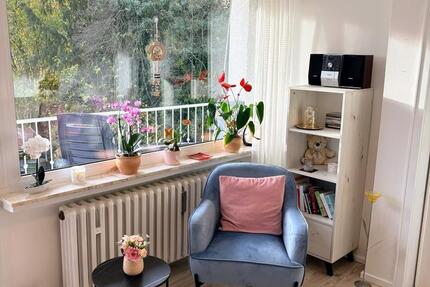 Helle, gut geschnittene 2,5-Zimmer-Wohnung mit EBK und Balkon 2.5 zimmer