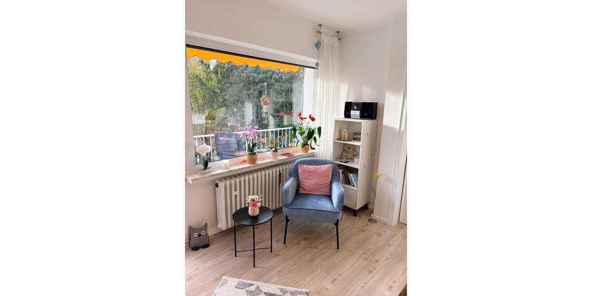 Helle, gut geschnittene 2,5-Zimmer-Wohnung mit EBK und Balkon 2.5 zimmer