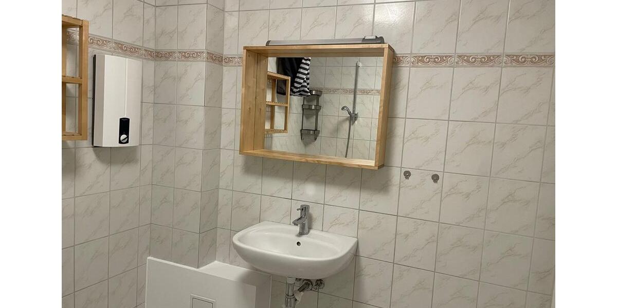 Dachgeschoßwohnung Idstein - 2 Zimmer, 43 m&sup2;, 625&euro; | Angebot:26272085