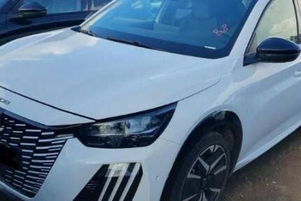 Peugeot 208 15.116 km 20.980 &euro; Rüsselsheim 65428