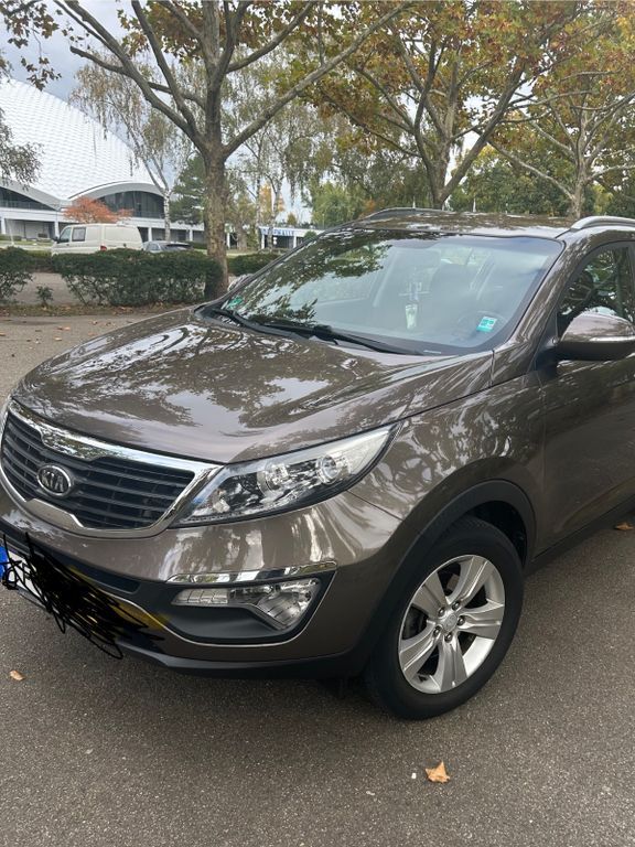 Kia Sportage 303.500 km 5.500 € Frankfurt am Main 65931