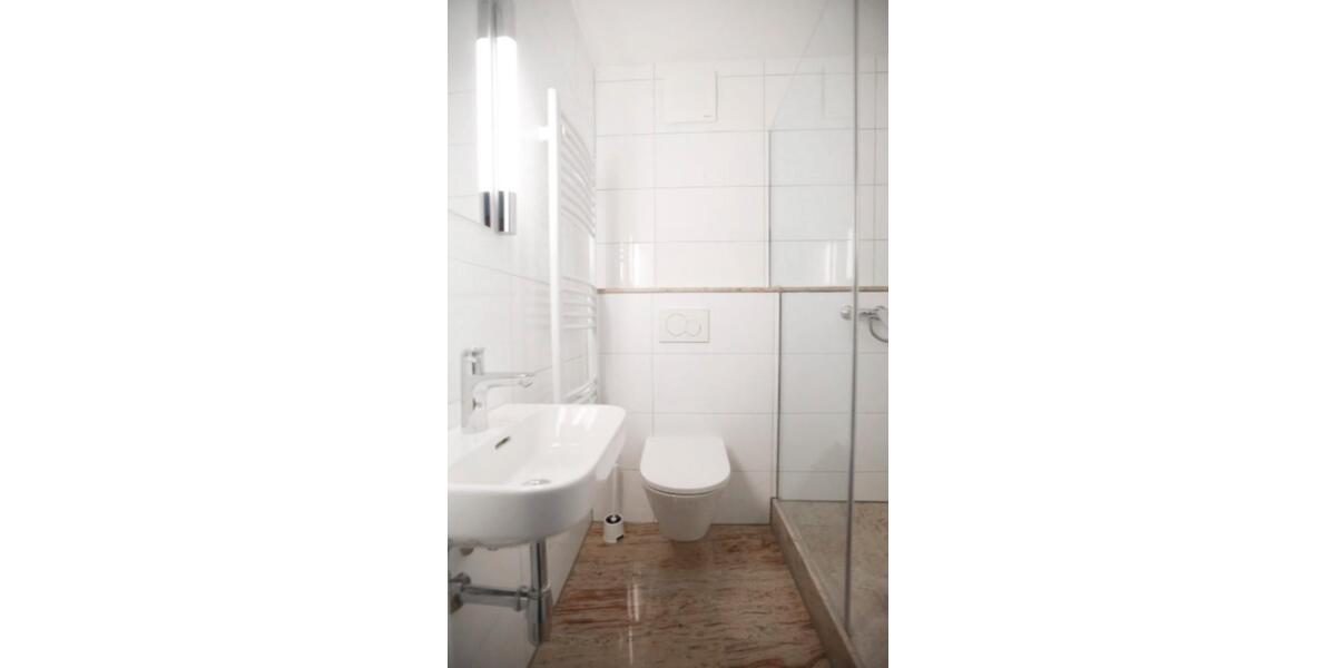 Etagenwohnung Wiesbaden Mainz-Amöneburg - 1 Zimmer, 1 m&sup2;, 450&euro; | Angebot:26409344