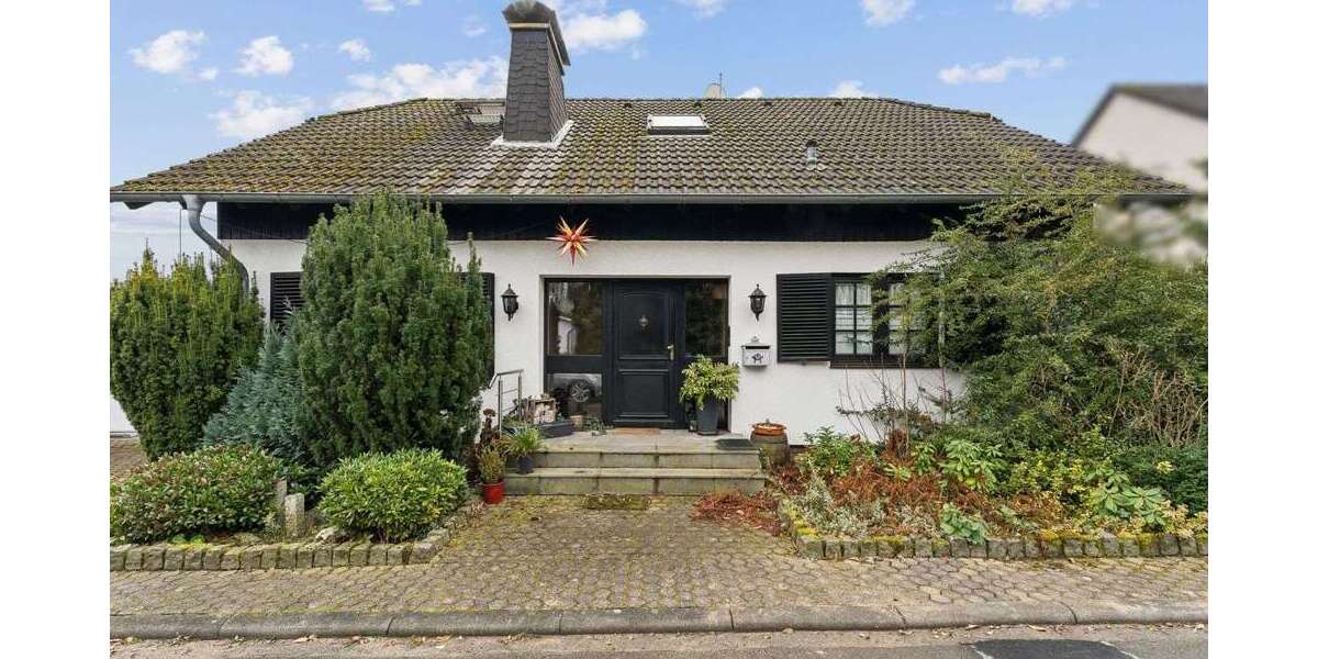 Haus zum Kaufen in Niedernhausen 595.000 € 195 m² 7 zimmer
