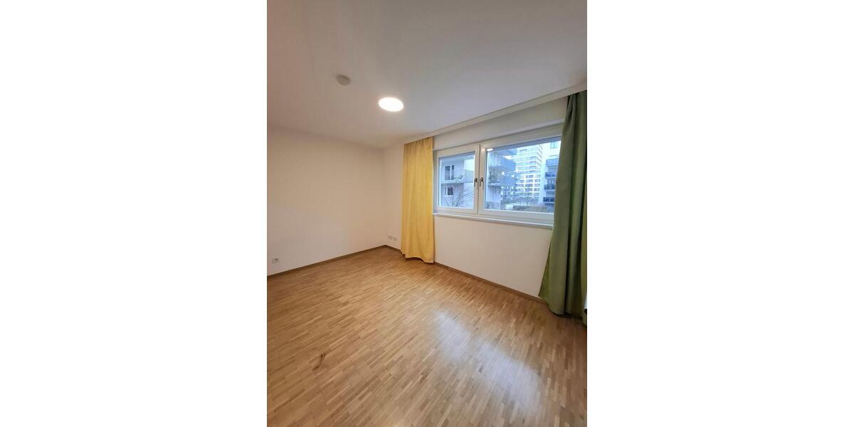 Erdgeschoßwohnung Frankfurt am Main Gallus - 4 Zimmer, 110 m&sup2;, 2.300&euro; | Angebot:23845641