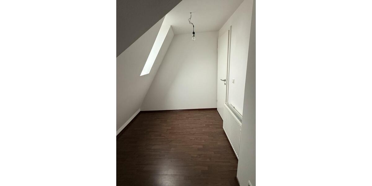 Reihenhaus Bad Camberg - 4 Zimmer, 83 m&sup2;, 980&euro; | Angebot:25367735
