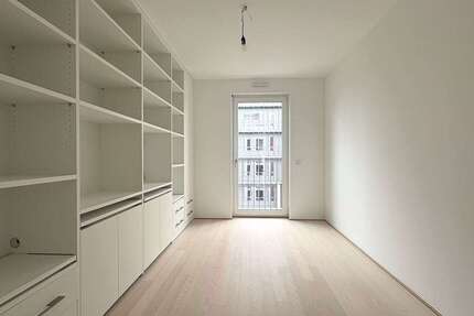 Wohnung Frankfurt Bockenheim - 3 Zimmer, 92 m&sup2;, 2.100&euro; | Angebot:26945200