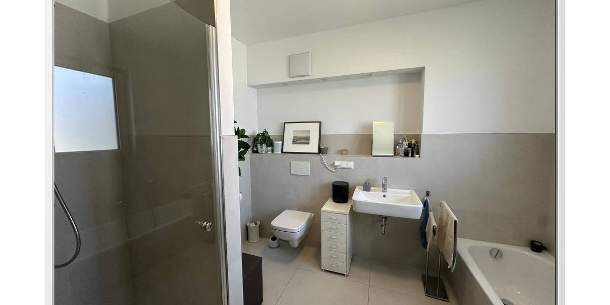 Etagenwohnung Hattersheim - 4 Zimmer, 110 m&sup2;, 1.785&euro; | Angebot:26840803