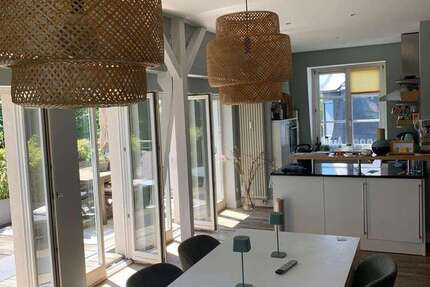Wohnung zum Mieten in Frankfurt 4.900 € 155.8 m²