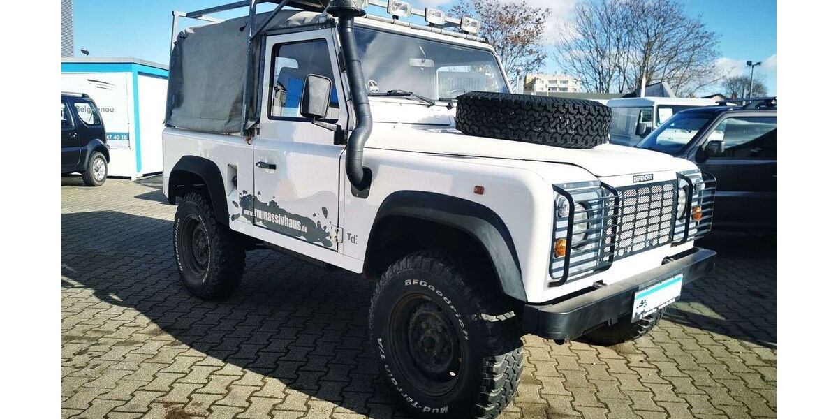 Land Rover Defender 149.000 km 28.900 &euro; Mainz-Kostheim 55246
