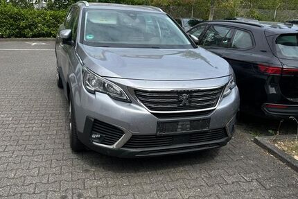 Peugeot 5008 164.000 km 12.400 &euro; Rüsselsheim 65428