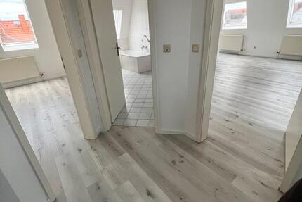Wohnung Kelsterbach - 2 Zimmer, 60 m&sup2;, 900&euro; | Angebot:26442729