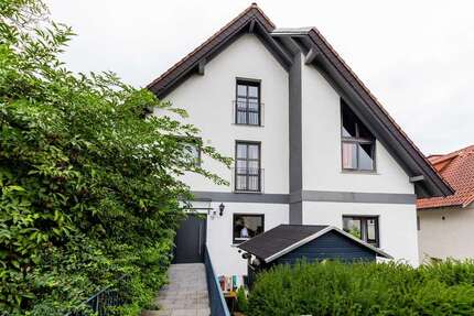 Haus Bischofsheim - 8 Zimmer, 229 m&sup2;, 695.000&euro; | Angebot:24972676