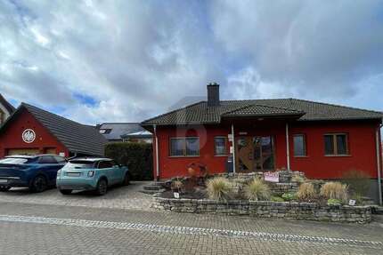 Haus Hünfelden - 7 Zimmer, 225 m&sup2;, 649.000&euro; | Angebot:25202640